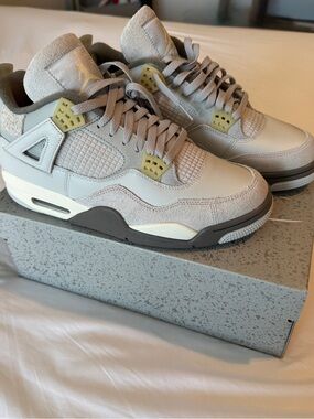 Jordan Men’s Sneakers in Light Grey with Cream and Brown Accents